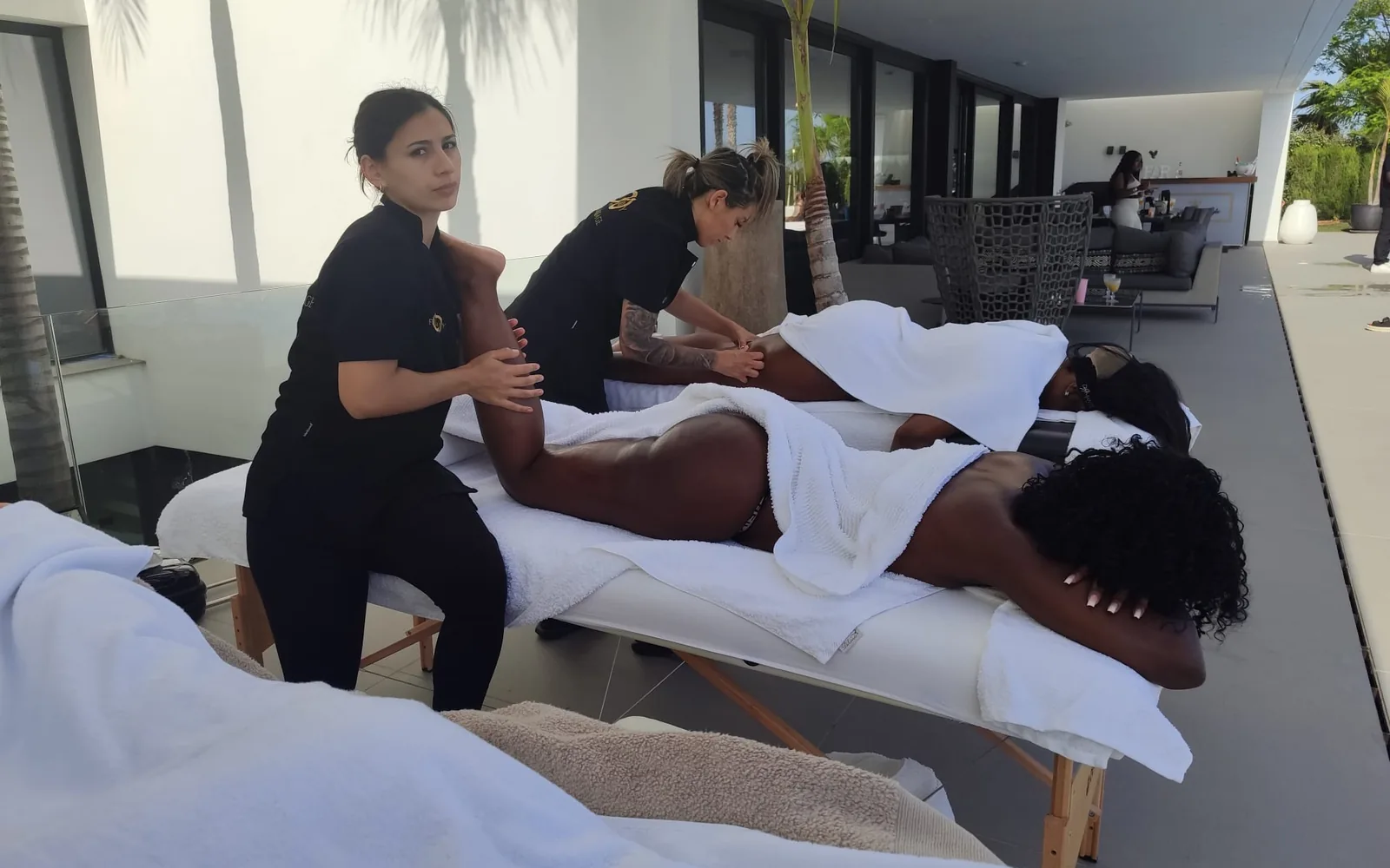 Couples massage